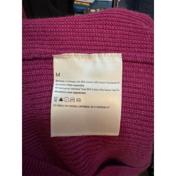 EUC Lululemon Women's Mock Turtleneck Pullover Sweater Magenta Size M - Picture 3 of 4